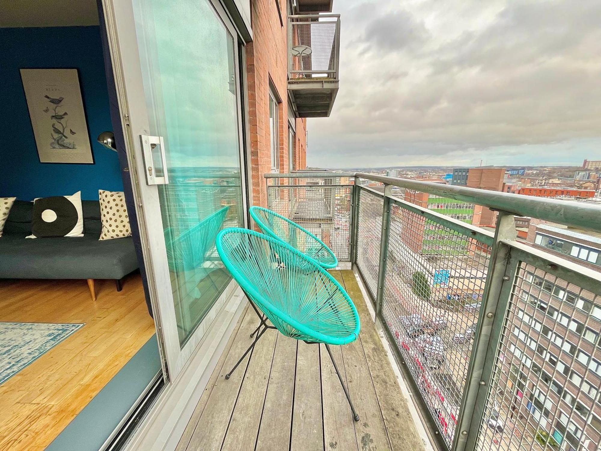 Skyview Apartment By Noknokstay - City Centre With Parking - Group, Family, Business Шефилд Экстерьер фото