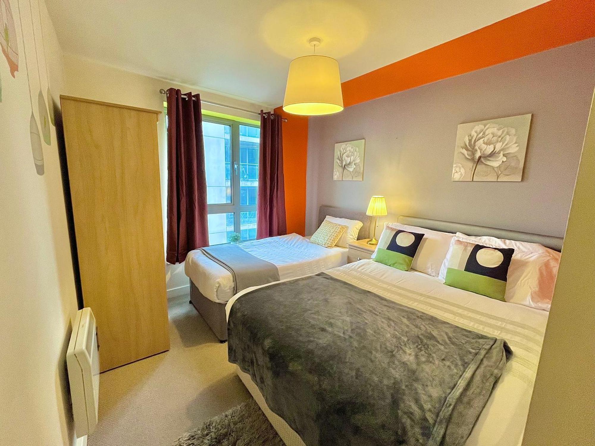 Skyview Apartment By Noknokstay - City Centre With Parking - Group, Family, Business Шефилд Экстерьер фото