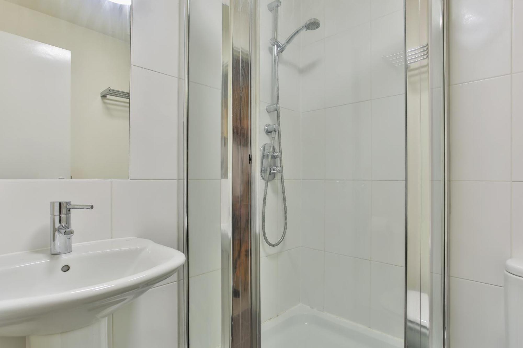 Skyview Apartment By Noknokstay - City Centre With Parking - Group, Family, Business Шефилд Экстерьер фото
