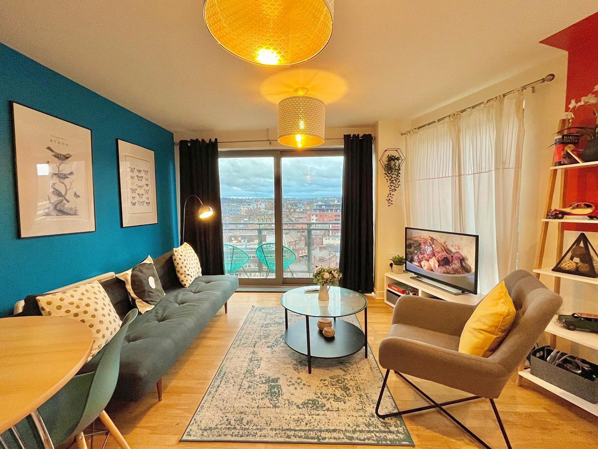 Skyview Apartment By Noknokstay - City Centre With Parking - Group, Family, Business Шефилд Экстерьер фото